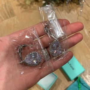 Jewelry - Brand new Crystal earrings Jewelry - Brand new Crystal earrings